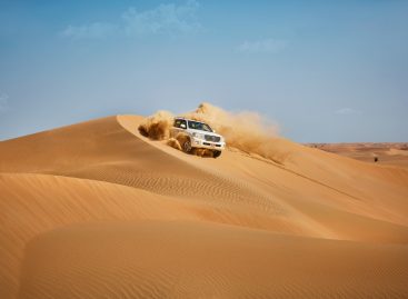 AL DHAFRA: LA REGIONE DEI DESERTI