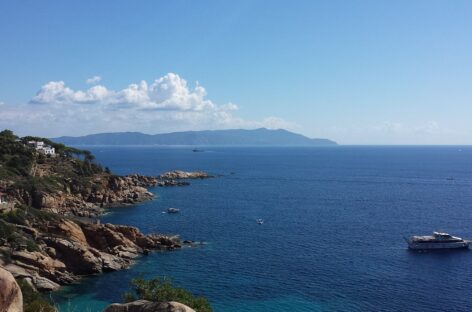 Visitare l’Isola del Giglio in un giorno: ecco cosa vedere