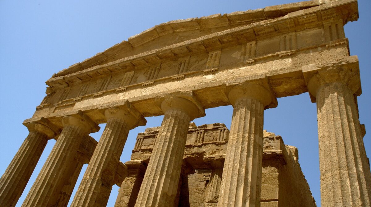 Alla scoperta della Sicilia con bus nuovissimi ed economici